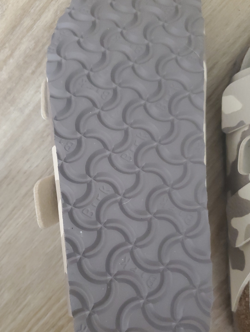 Birkenstock Arizona Sandal - Beige Camo, New Without Tags. - Picture 3 of 4